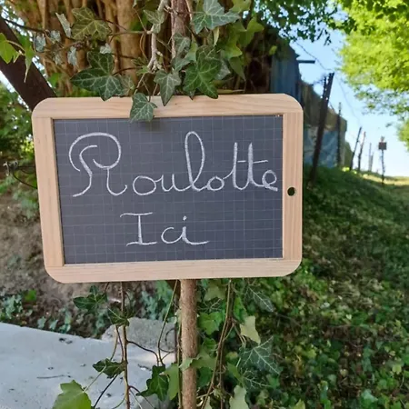 Luxe tent Roulotte De La Ferme Les Chenevieres *